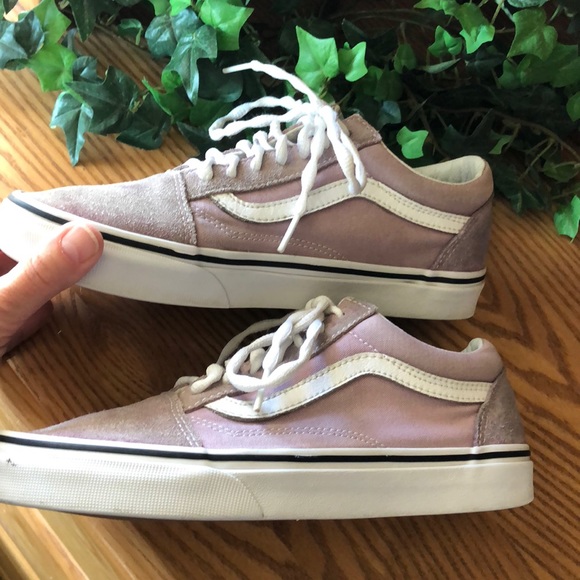VANS Lavender color sneakers size 7 - Picture 7 of 9